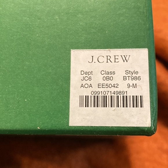 J Crew Brand New Almond-toe ankle boots in leather - Picture 4 of 14